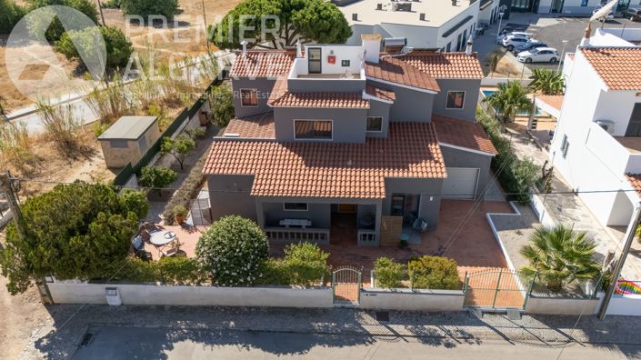 Image No.5-4 Bed Villa for sale
