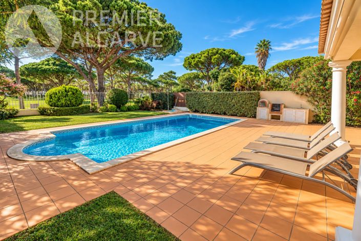 Image No.2-4 Bed Villa for sale