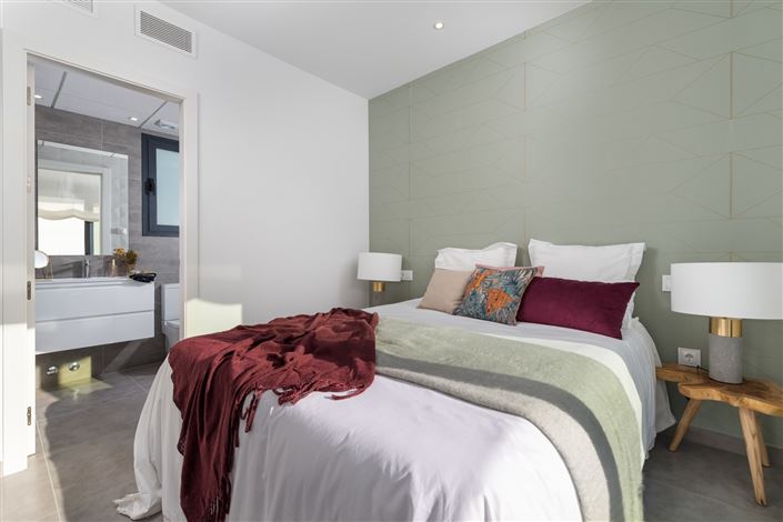 Image No.2-3 Bed Villa for sale