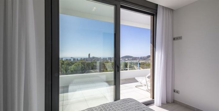 Image No.9-Villa de 4 chambres à vendre à Finestrat