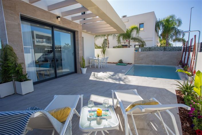 Image No.26-3 Bed Villa for sale