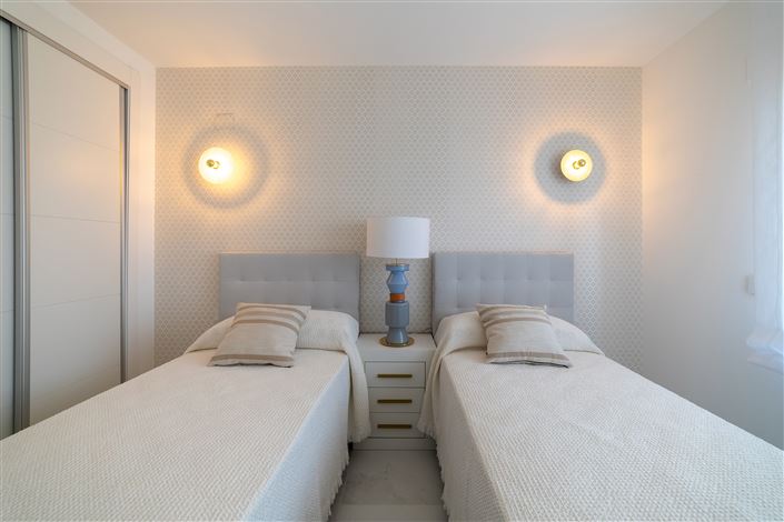 Image No.32-2 Bed Apartment for sale