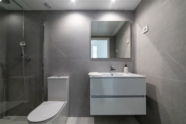 Image No.34-2 Bed Apartment for sale