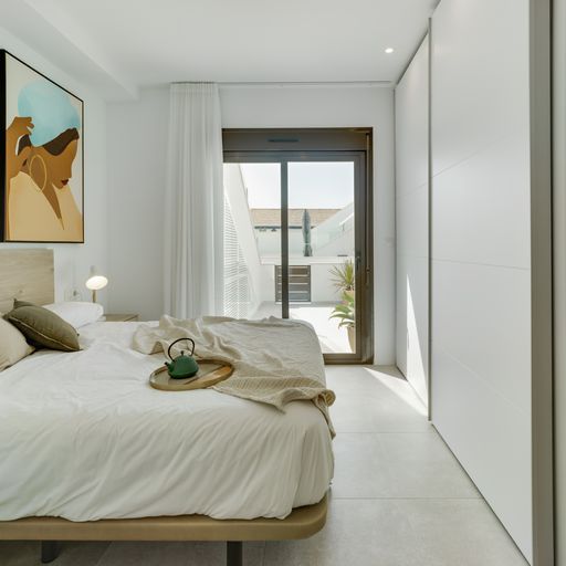 Image No.11-3 Bed Apartment for sale