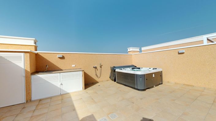 Image No.20-3 Bed Apartment for sale
