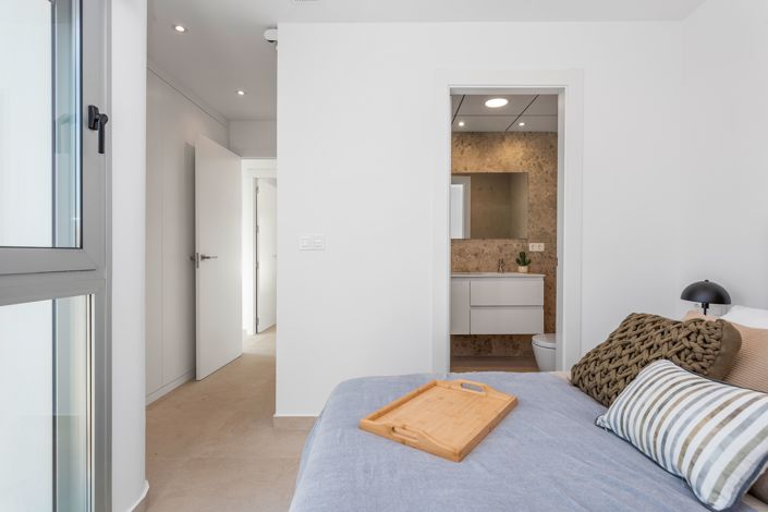 Image No.13-3 Bed Apartment for sale