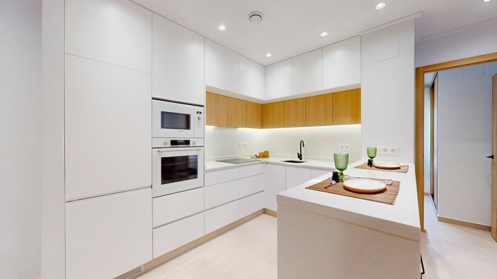 Image No.8-3 Bed Apartment for sale