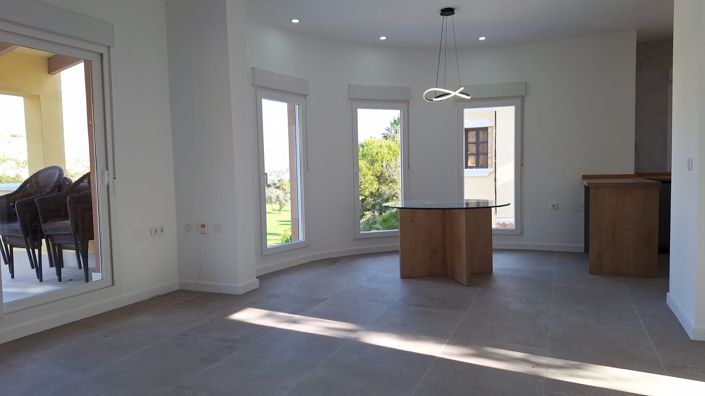 Image No.12-3 Bed Villa for sale