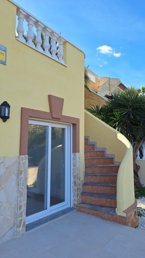 Image No.17-3 Bed Villa for sale