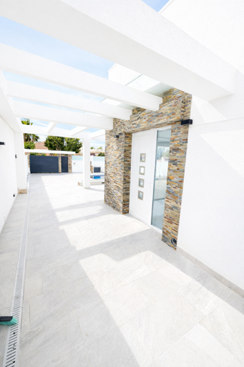 Image No.12-3 Bed Villa for sale