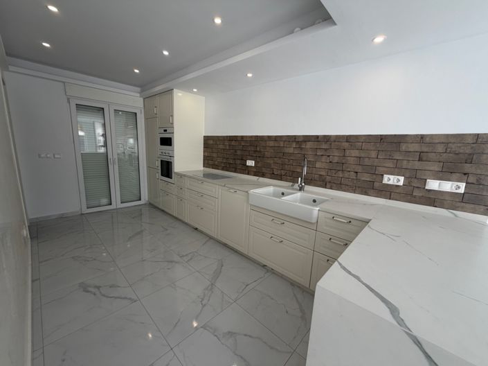 Image No.22-3 Bed Villa for sale