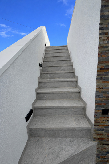 Image No.7-3 Bed Villa for sale