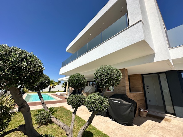 Image No.5-4 Bed Villa for sale