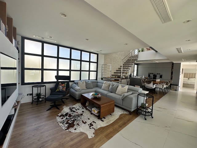 Image No.8-4 Bed Villa for sale