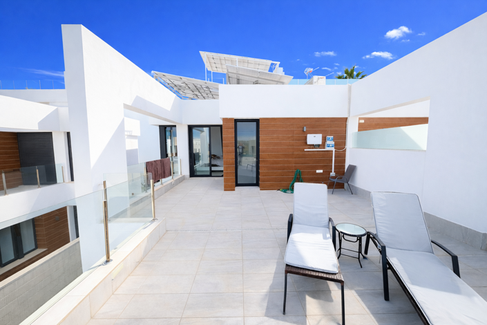 Image No.2-3 Bed Villa for sale