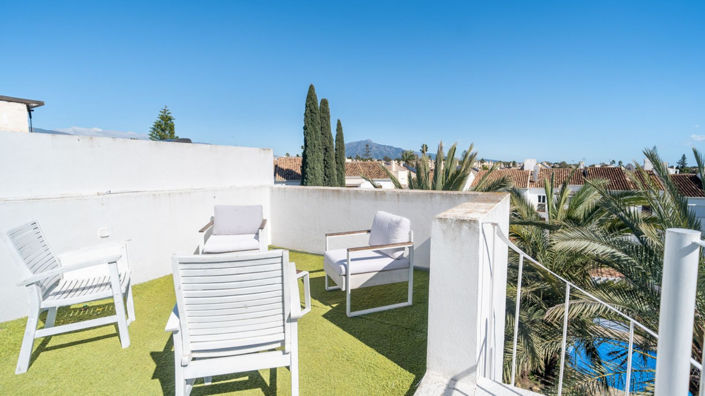 Image No.15-2 Bed Property for sale