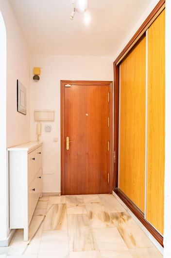 Image No.2-1 Bed Property for sale