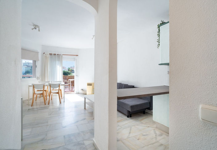 Image No.4-1 Bed Property for sale