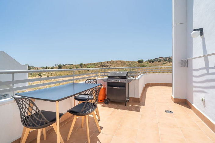 Image No.22-3 Bed Property for sale