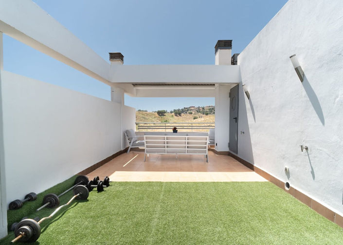 Image No.25-3 Bed Property for sale
