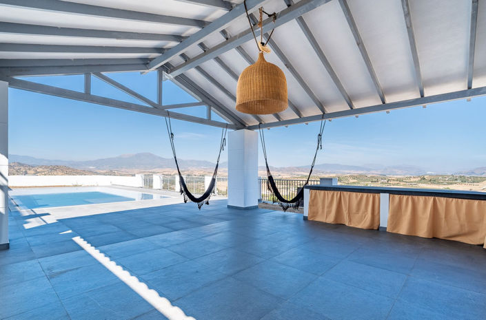 Image No.31-6 Bed Property for sale