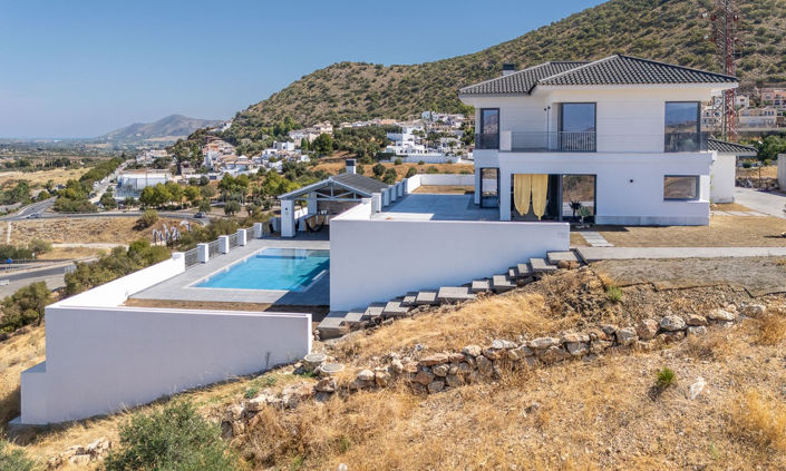 Image No.37-6 Bed Property for sale