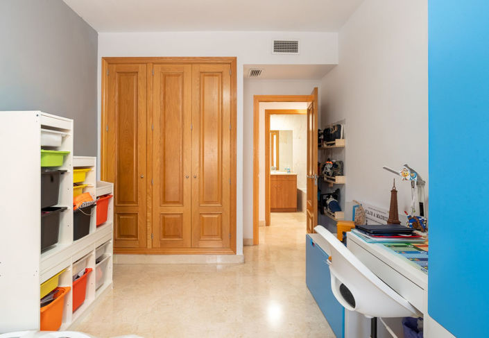 Image No.14-3 Bed Property for sale