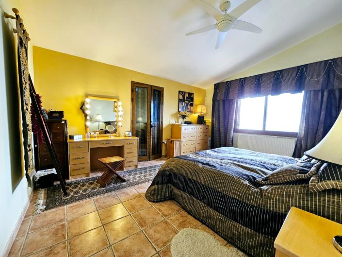 Image No.20-5 Bed Villa / Detached for sale