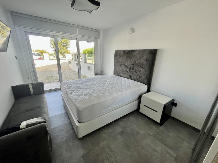 Image No.20-3 Bed House for sale