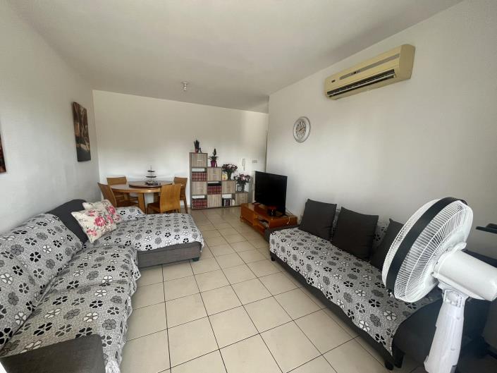 Image No.2-Appartement de 2 chambres à vendre à Universal