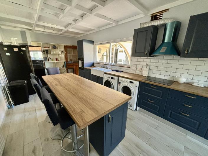 Image No.7-Villa / Détaché de 3 chambres à vendre à Psathi