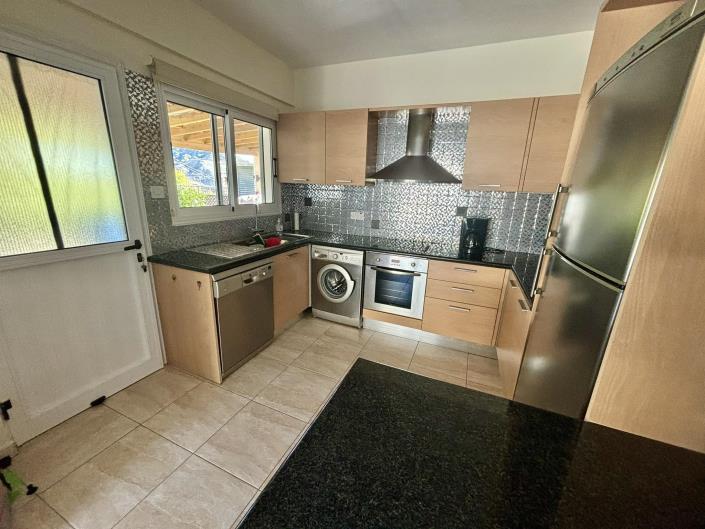 Image No.6-Villa / Détaché de 3 chambres à vendre à Marathounda