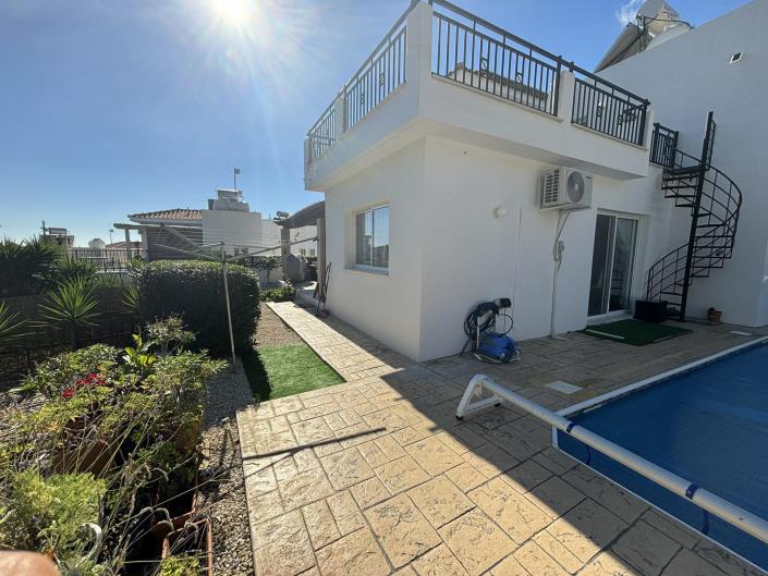 Image No.28-Villa / Détaché de 3 chambres à vendre à Marathounda