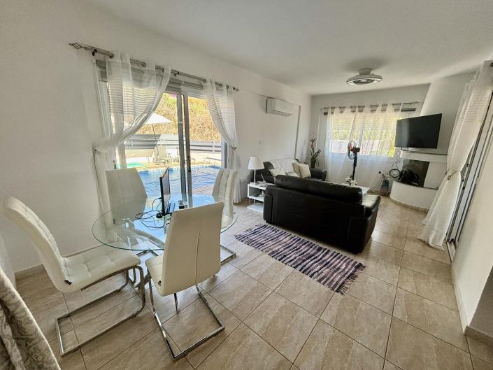 Image No.8-Villa / Détaché de 3 chambres à vendre à Marathounda