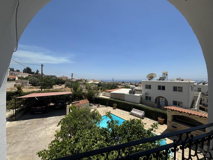 Image No.25-Villa de 4 chambres à vendre à Peyia