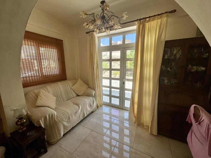 Image No.10-Villa de 4 chambres à vendre à Peyia