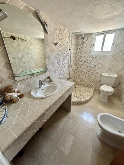 Image No.20-Villa de 4 chambres à vendre à Peyia