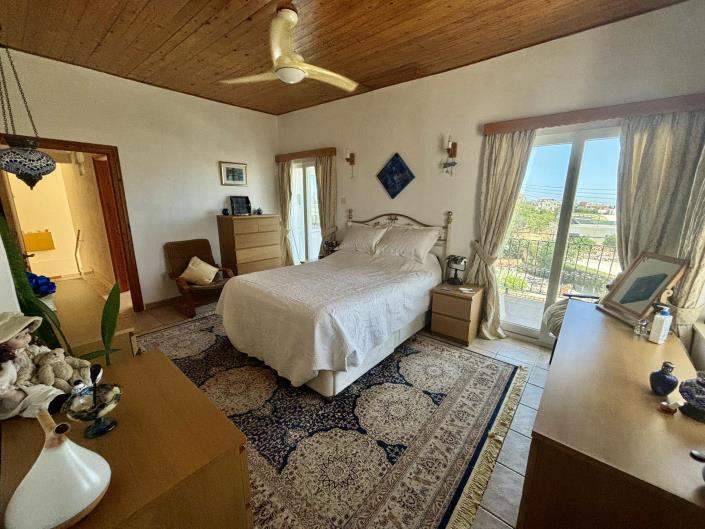 Image No.13-Villa de 4 chambres à vendre à Peyia