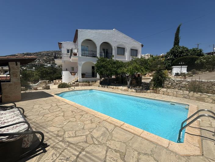 Image No.1-4 Bed Villa for sale