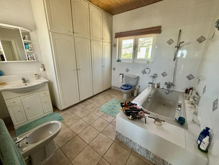 Image No.21-Villa de 4 chambres à vendre à Peyia