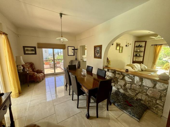 Image No.11-Villa de 4 chambres à vendre à Peyia