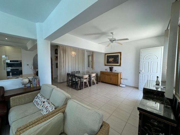 Image No.27-4 Bed Villa / Detached for sale