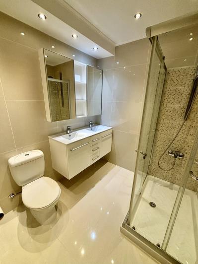 Image No.18-Villa / Détaché de 4 chambres à vendre à Tsada