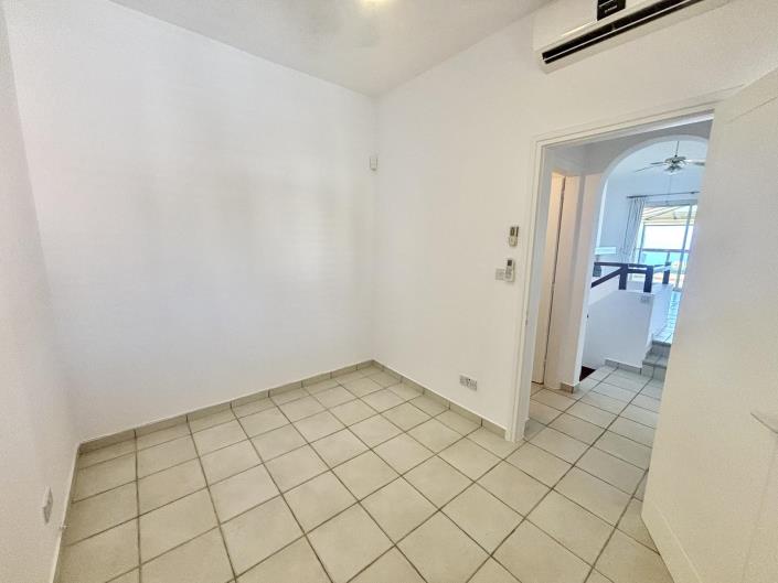 Image No.12-Villa / Détaché de 4 chambres à vendre à Tsada