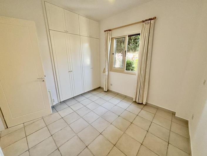 Image No.22-Villa / Détaché de 4 chambres à vendre à Tsada