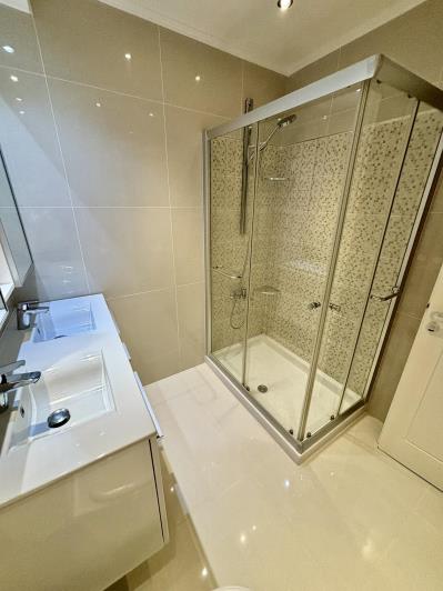 Image No.17-Villa / Détaché de 4 chambres à vendre à Tsada