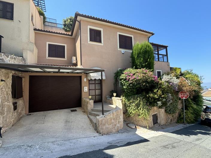 Image No.30-Villa / Détaché de 4 chambres à vendre à Tsada