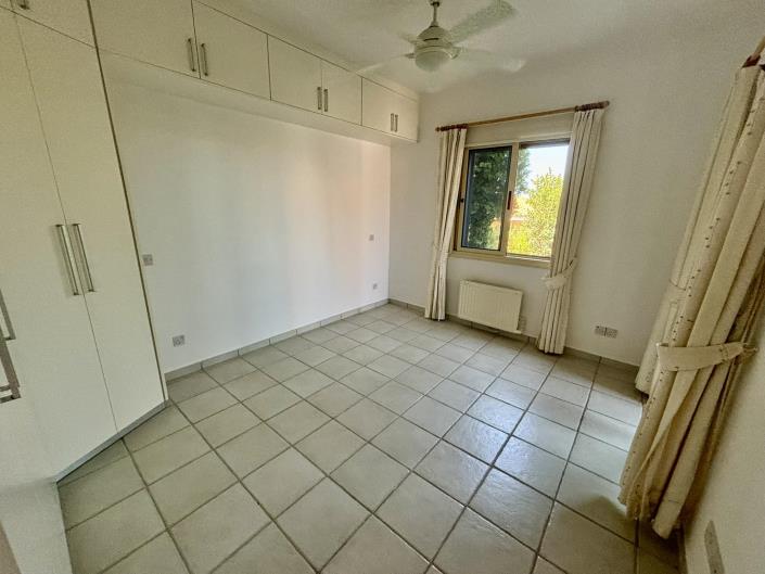 Image No.15-Villa / Détaché de 4 chambres à vendre à Tsada