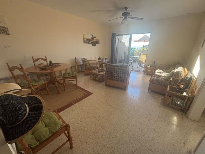 Image No.9-Jumelé de 4 chambres à vendre à Chlorakas