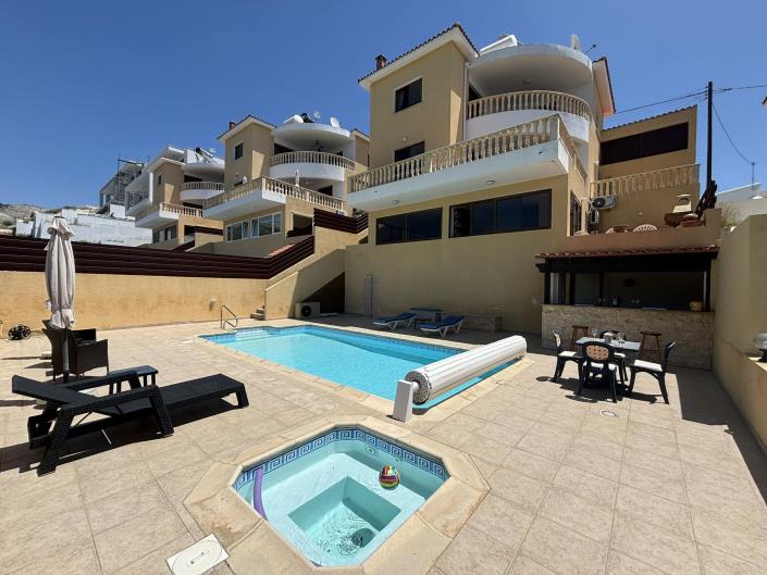 Image No.1-Villa / Détaché de 4 chambres à vendre à Tala